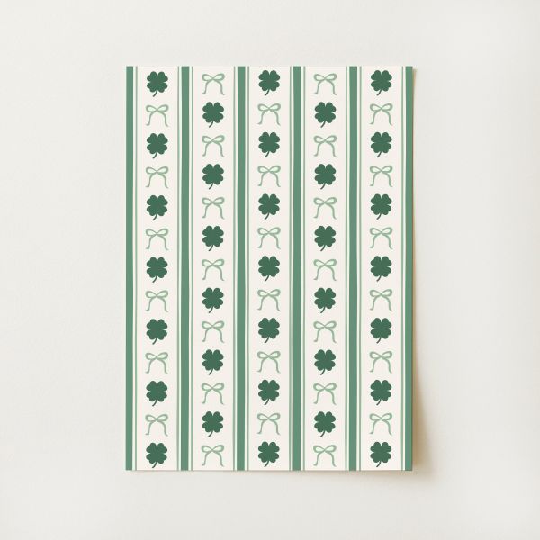 Cute Shamrock Bow Print
