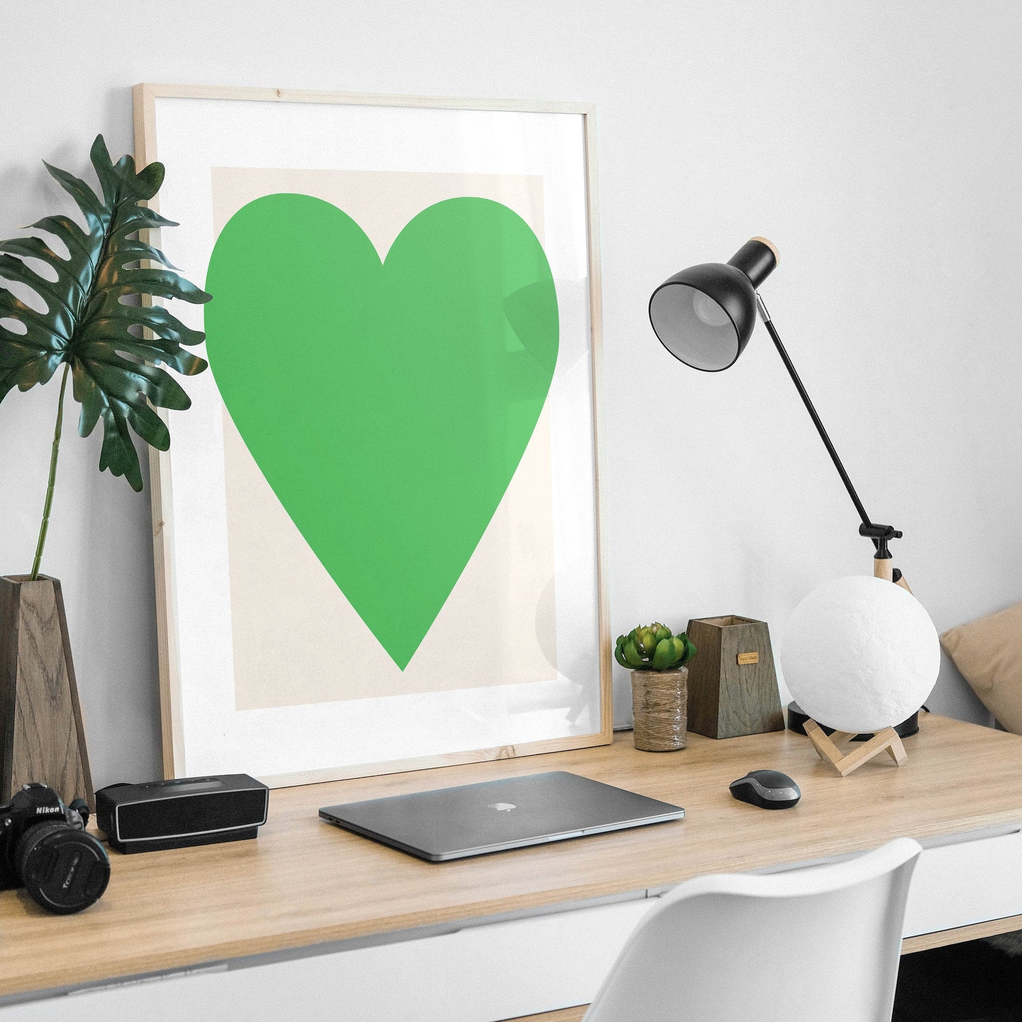 Green Heart Print - Image 2